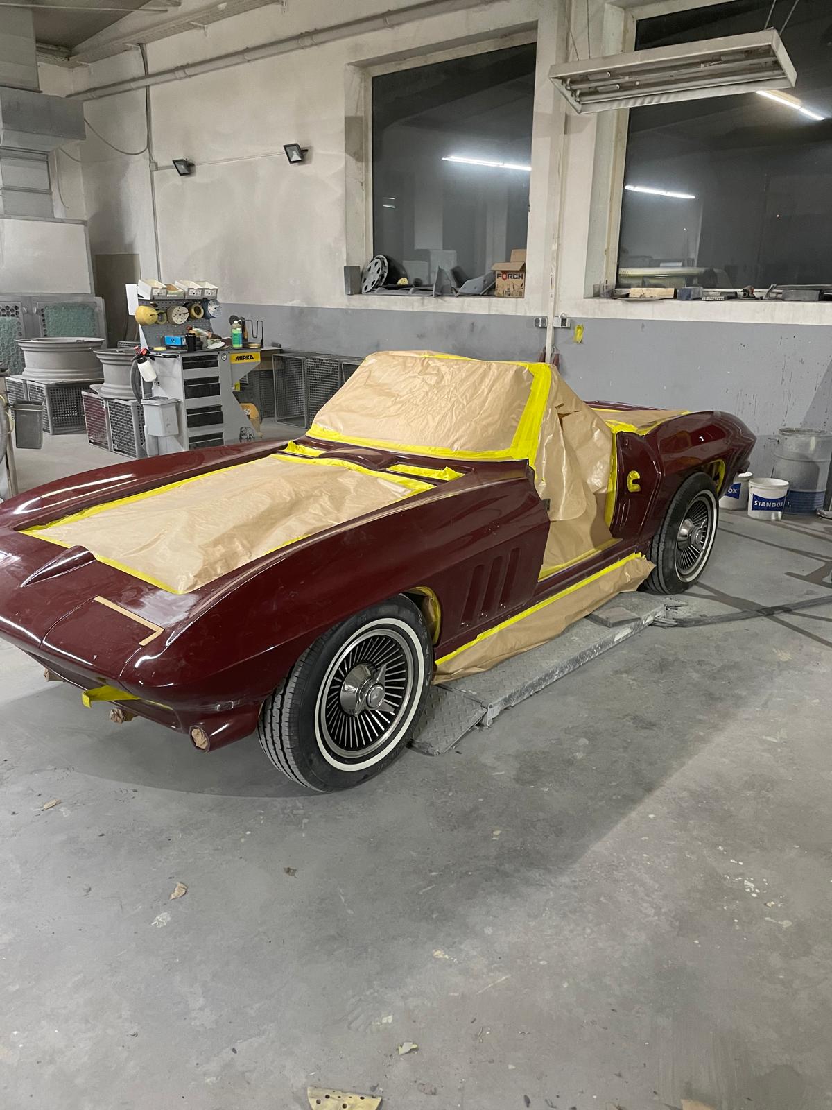 Oldtimer während der Restaurierung
